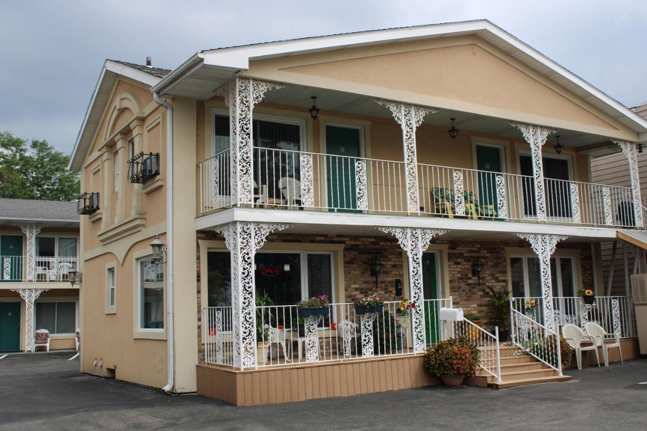 River Road Motel Wisconsin Dells Extérieur photo